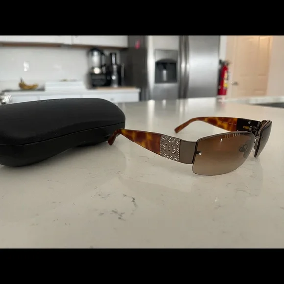 CHANEL | Accessories | Authentic Chanel 417b Vintage  display picture 2